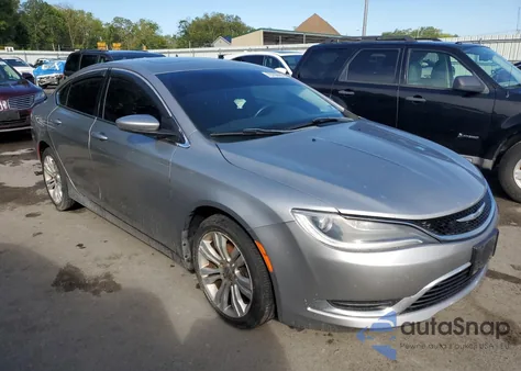 2015 Chrysler 200 Limited z USA, uszkodzony, nr VIN 1C3CCCAB7FN546817